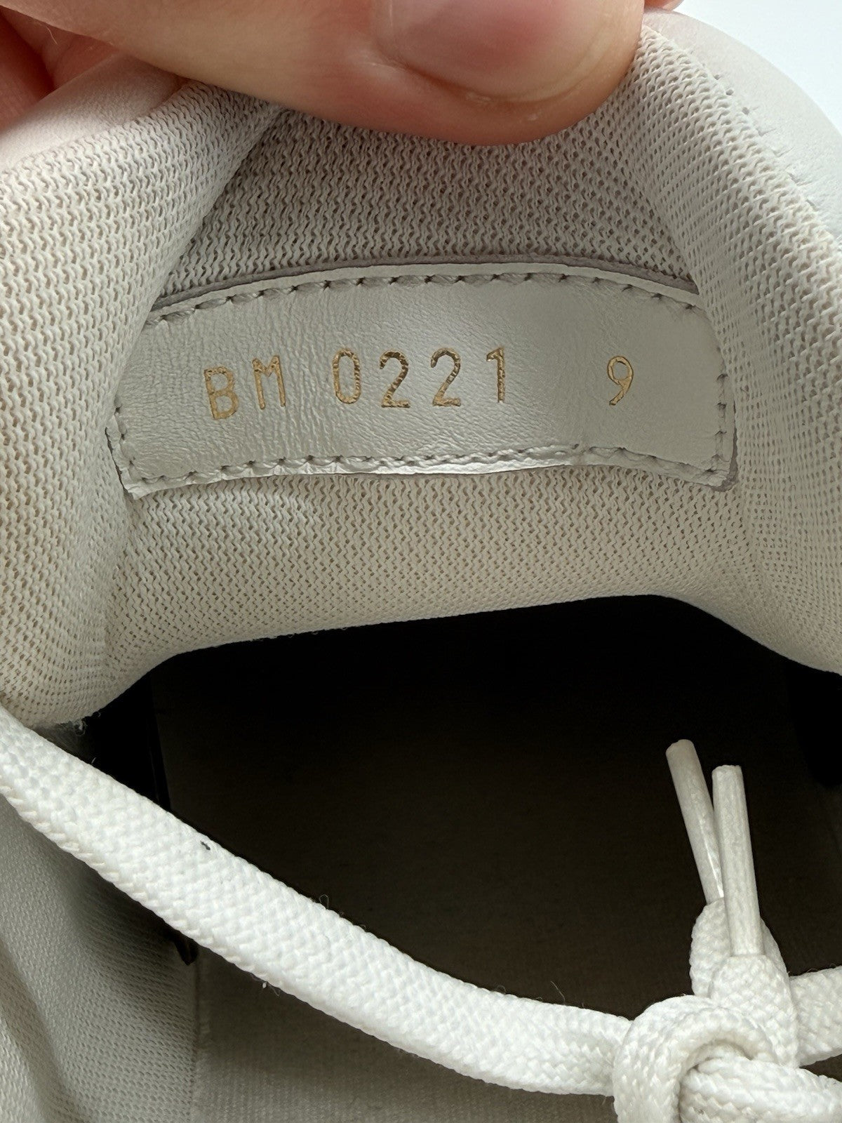 Size 10 - Louis Vuitton Trainer Low White Blue