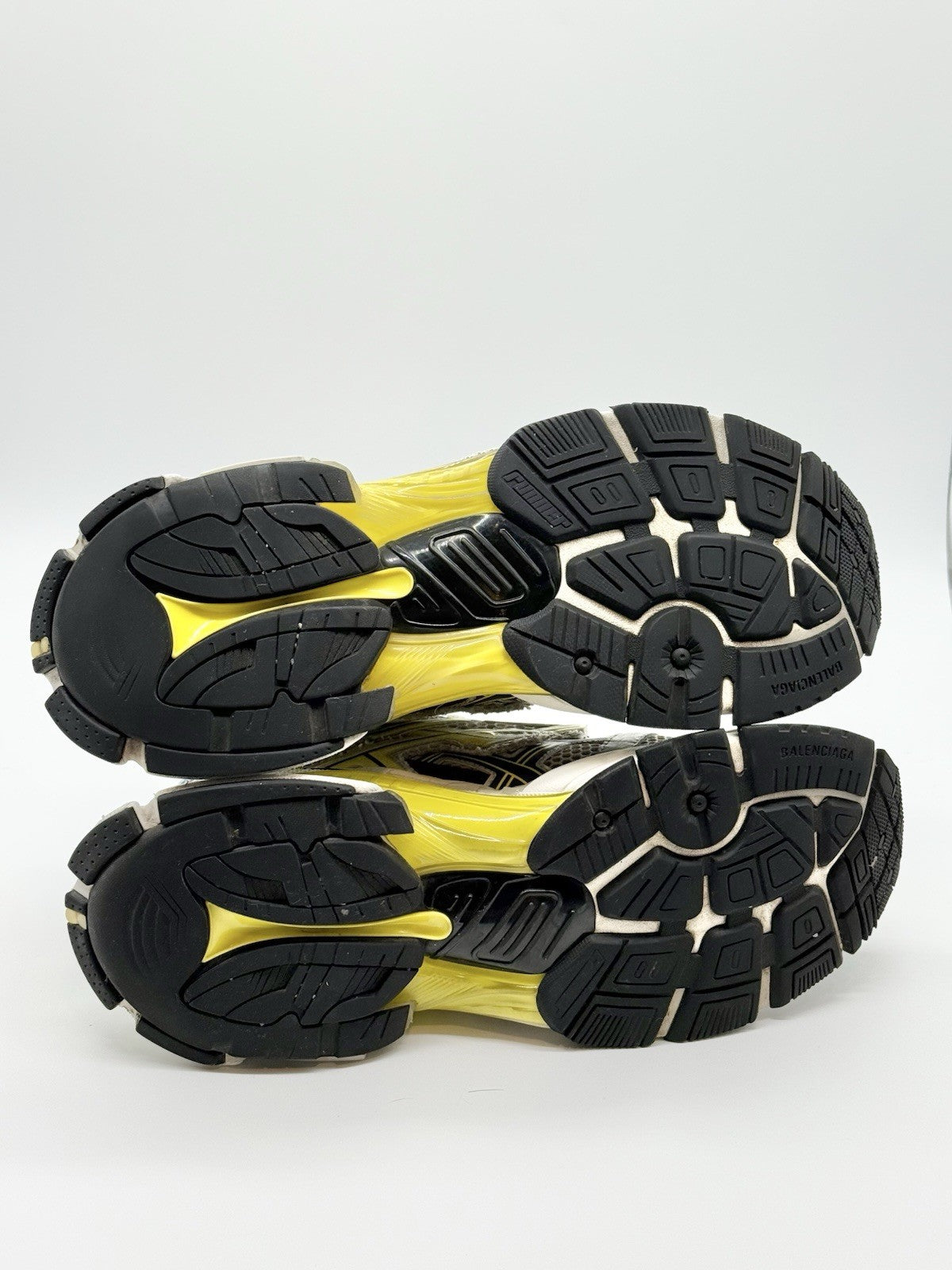 WORN TWICE Size 10 - Balenciaga Runner Grey Yellow Blue