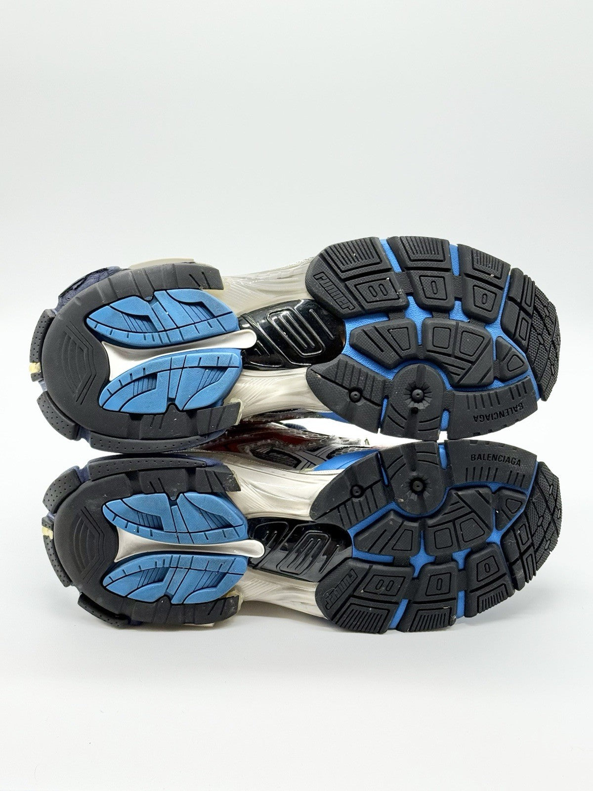 Size 10 - Balenciaga Runner Sneaker Grey Red Blue