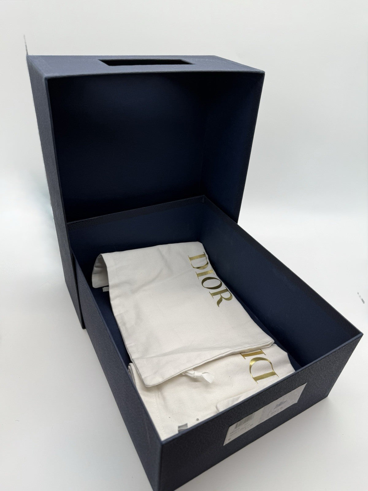 Size 9 - Dior B22 White