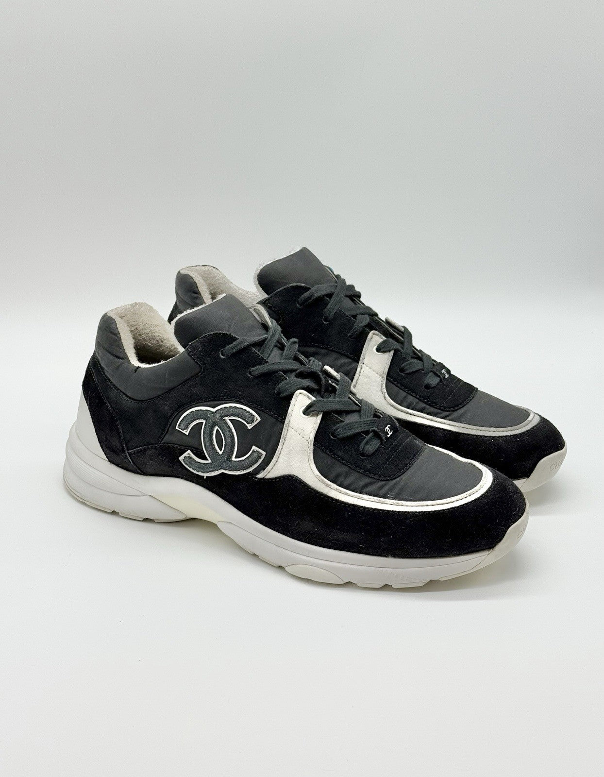 Size 45EU/12US - Chanel CC Logo White Black Nylon/Seude Sneakers
