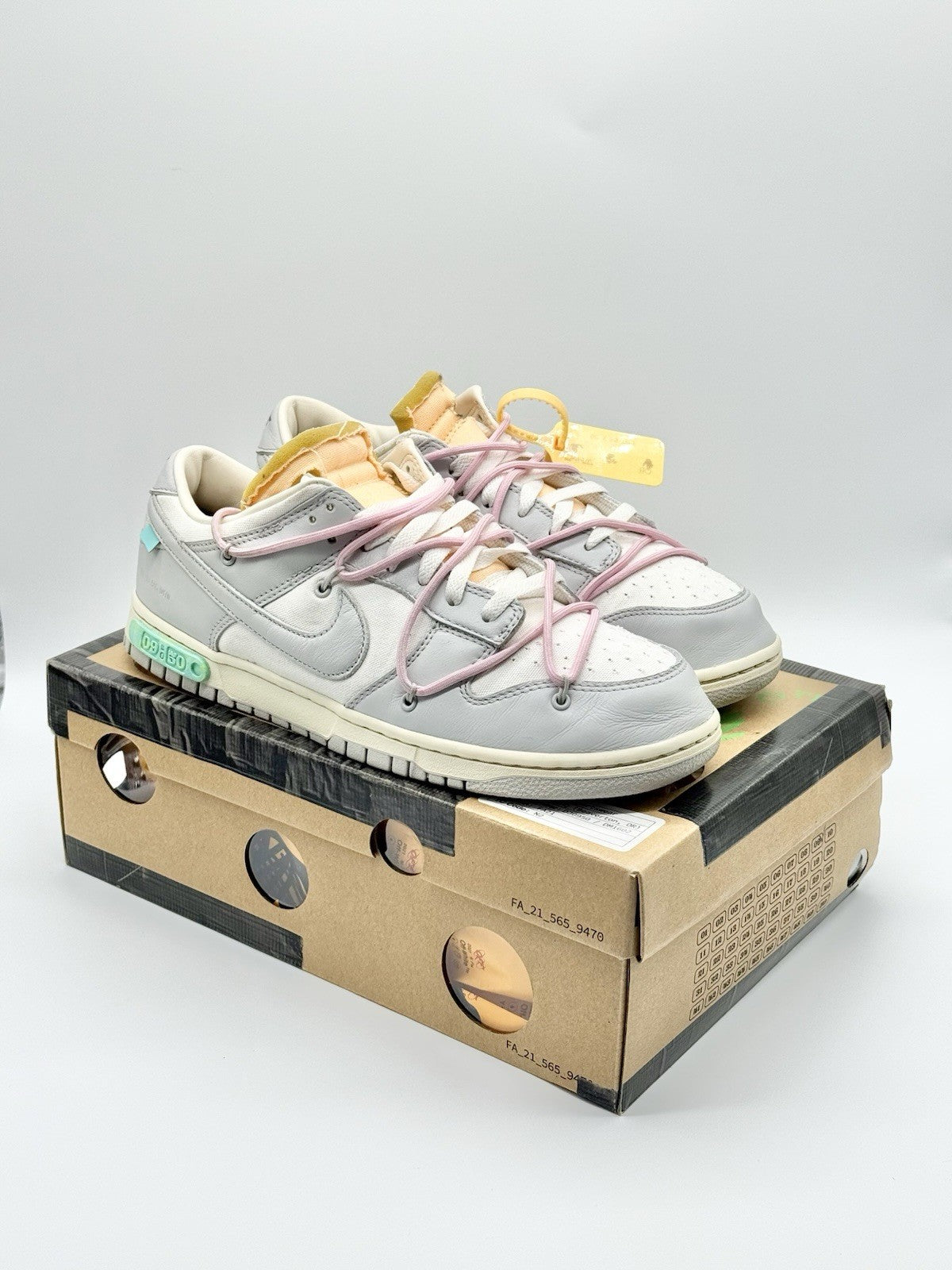 Size 11.5 - Nike Off-White x Dunk Low Lot 09 of 50