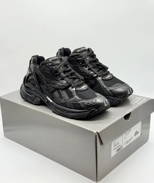 WORN ONCE Size 10 - Balenciaga Runner Sneaker Black