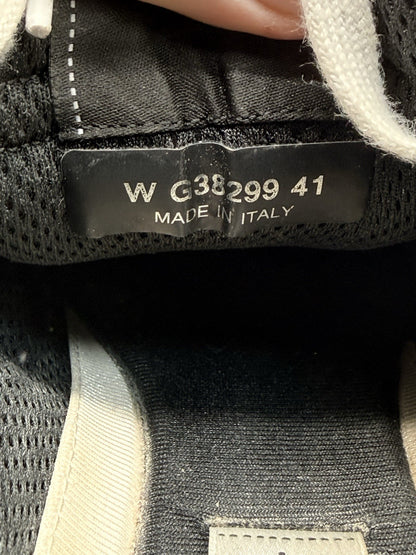 Size 8 - Chanel CC Logo Sneaker White Black