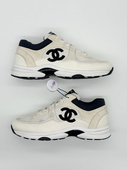 Size 8 - Chanel CC Logo Sneaker White Black