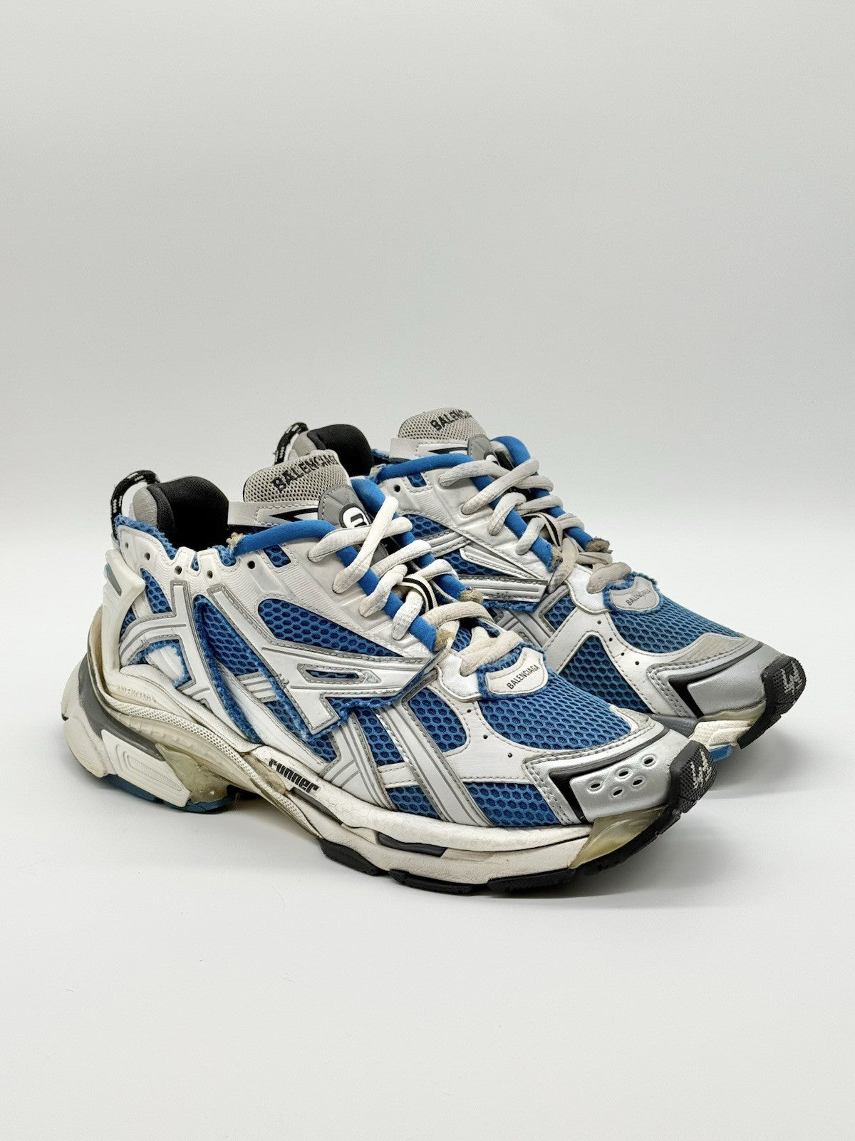 Size 8 - Balenciaga Runner Sneaker Blue