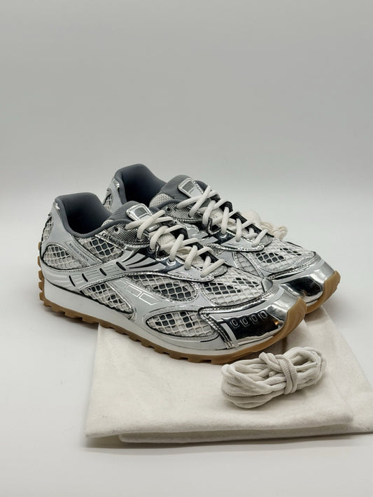 WORN ONCE Size 10 - Bottega Veneta Orbit Sneakers Silver/White