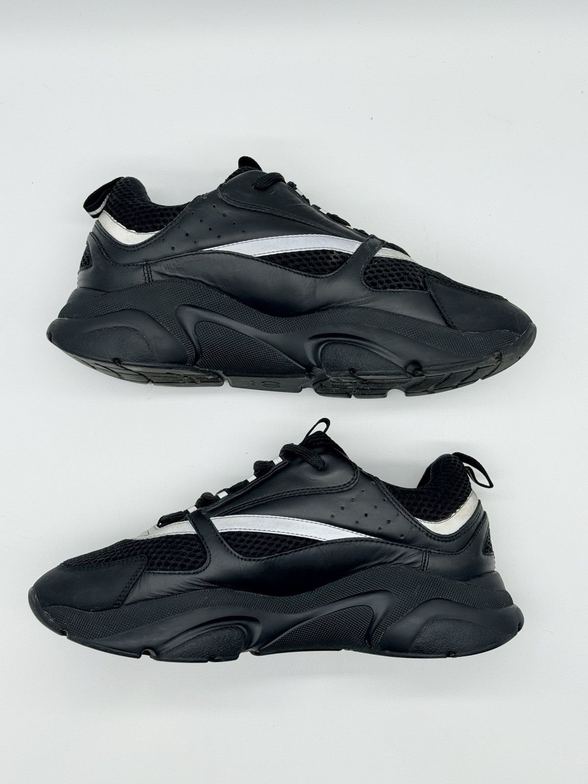 Size 9 - Dior B22 Black Reflective
