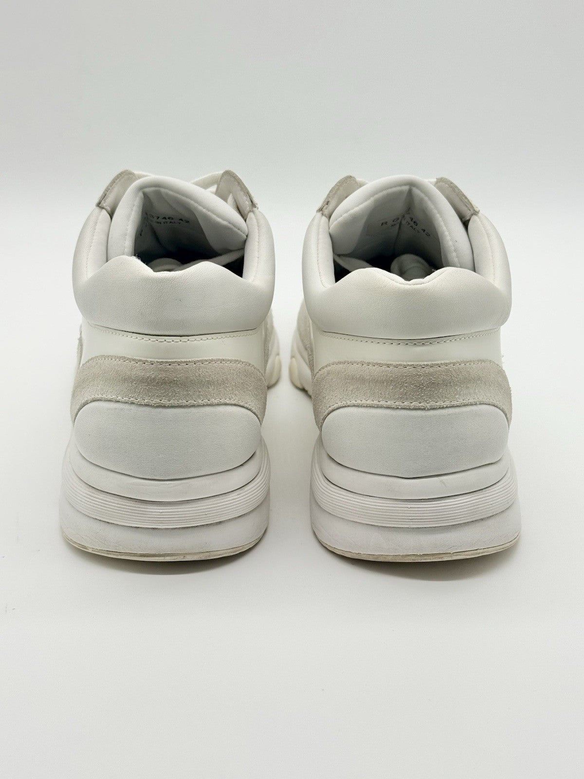 Size 9 - Chanel CC Logo Sneaker White