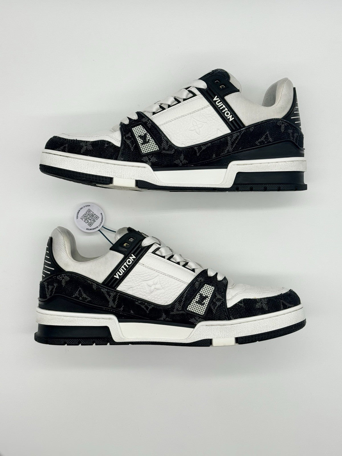 Size 8 - Louis Vuitton Trainer Low Black