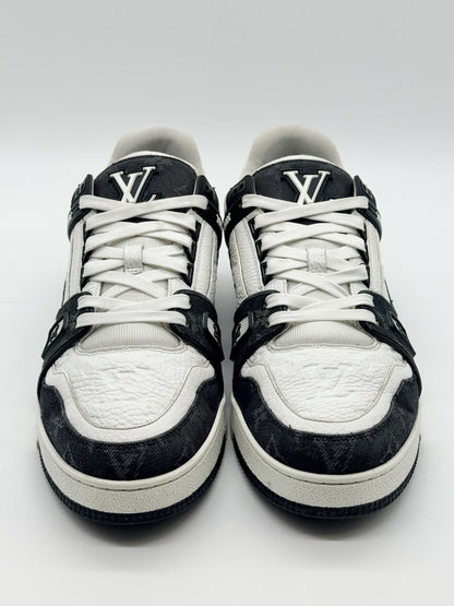 Size 10.5 - Louis Vuitton Trainer Low Black