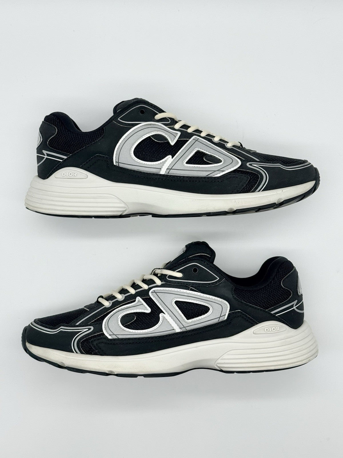 Size 11 - Dior B30 Reflective Black And White