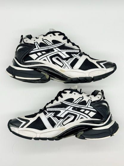 Size 11 - Balenciaga Runner Black White