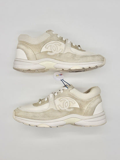 Size 7.5 - Chanel CC Logo Sneaker White