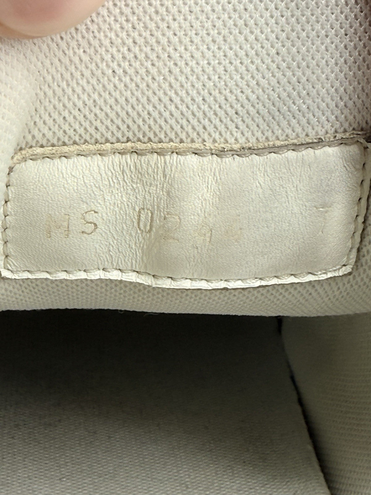 Size 8 - Louis Vuitton Trainer Low Black