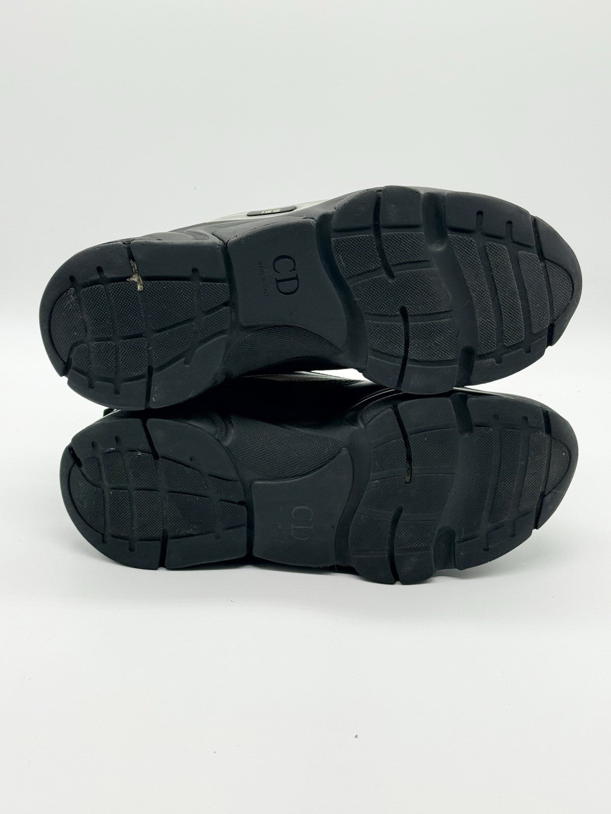 Size 8 - Dior B22 Black Reflective