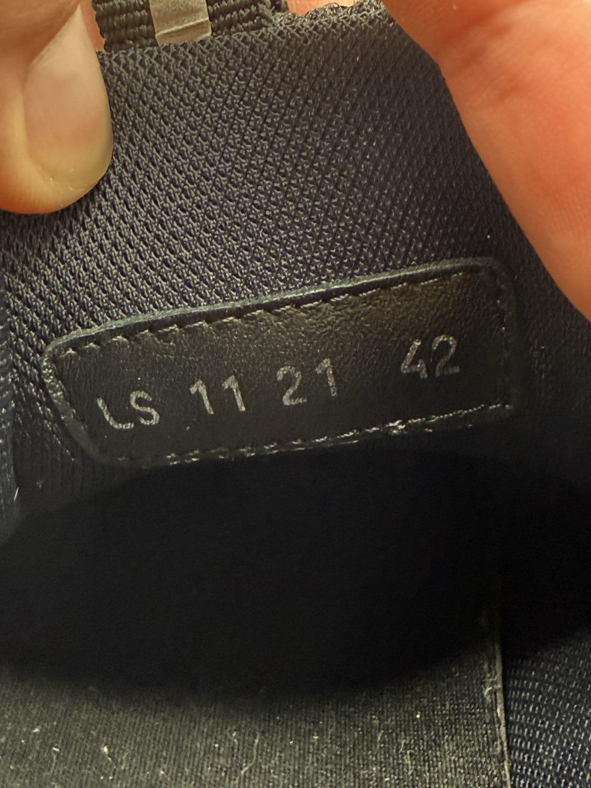 Size 9 - Dior B22 Black Reflective