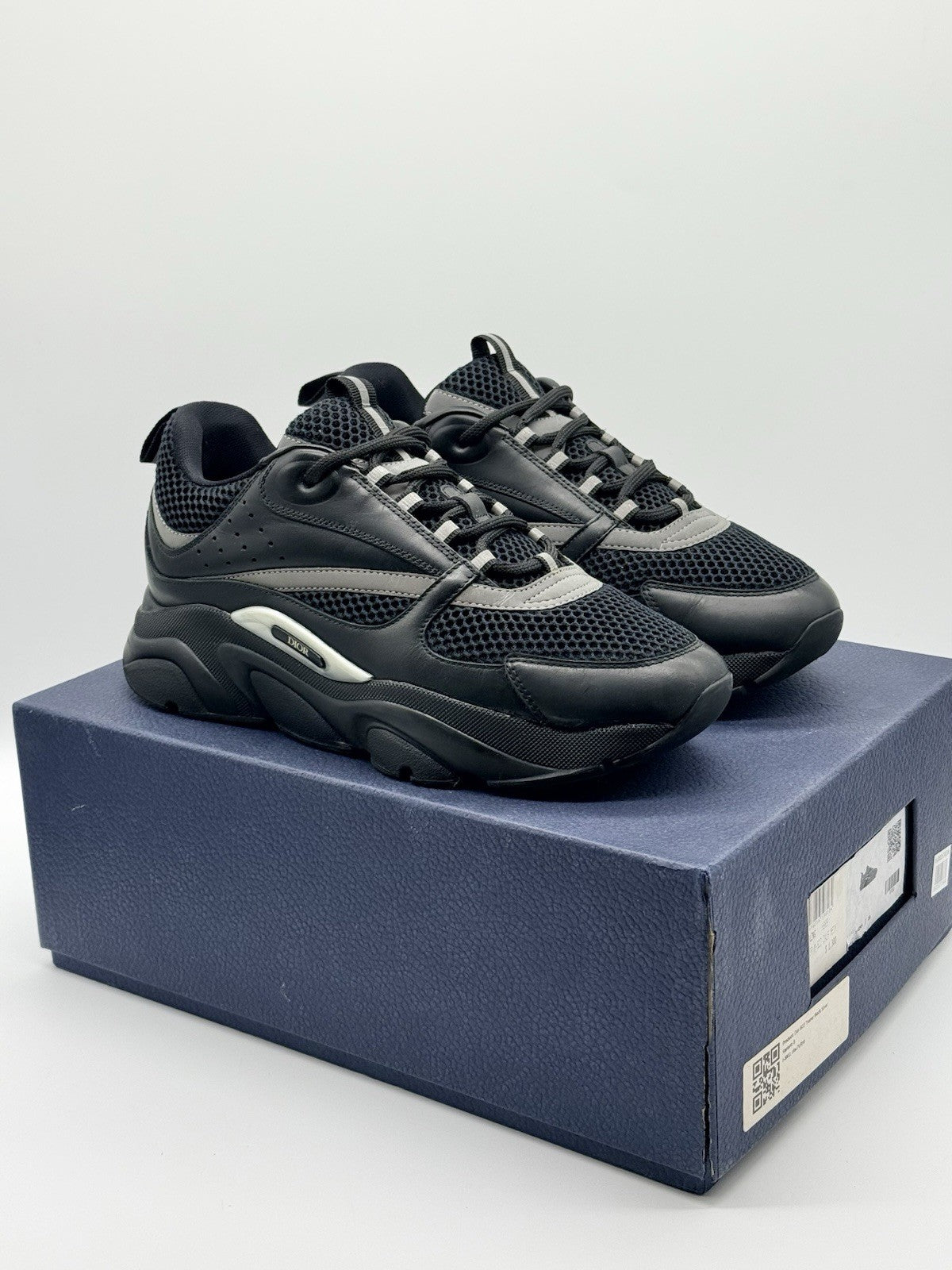 Size 8 - Dior B22 Black Reflective