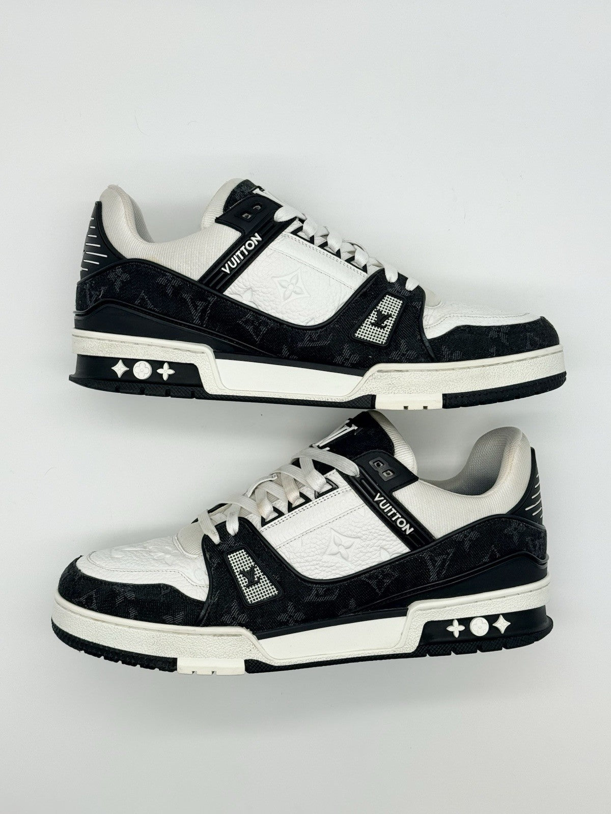 Size 9.5 - Louis Vuitton Trainer Low Black