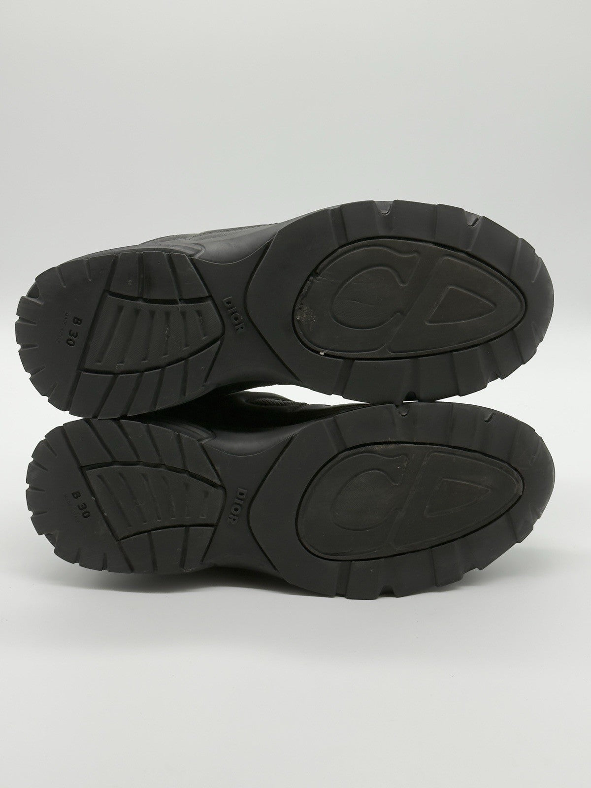 Size 11 - Dior B30 Black - 3SN279ZRF-H900