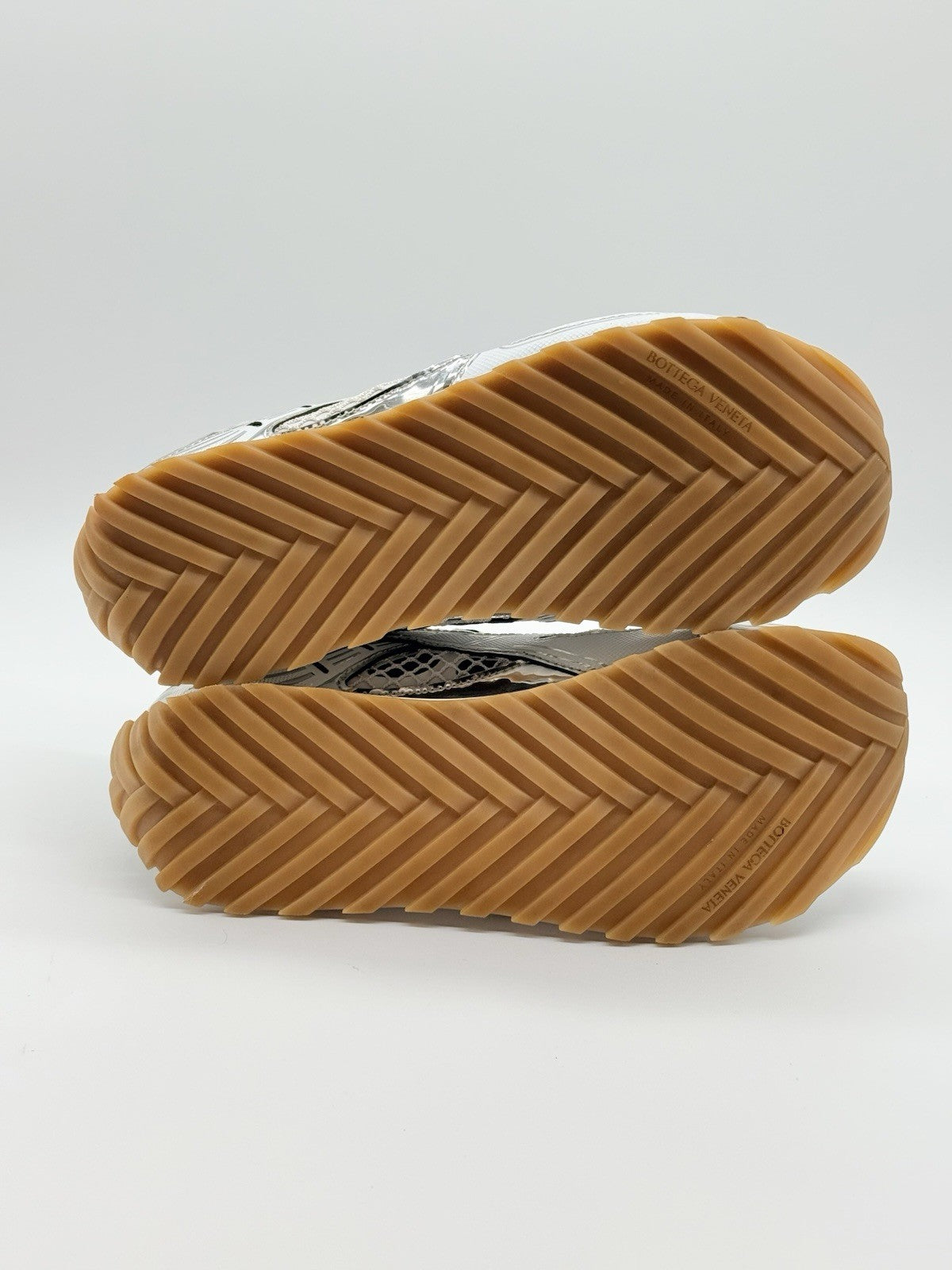 WORN ONCE Size 10 - Bottega Veneta Orbit Sneakers Silver/White