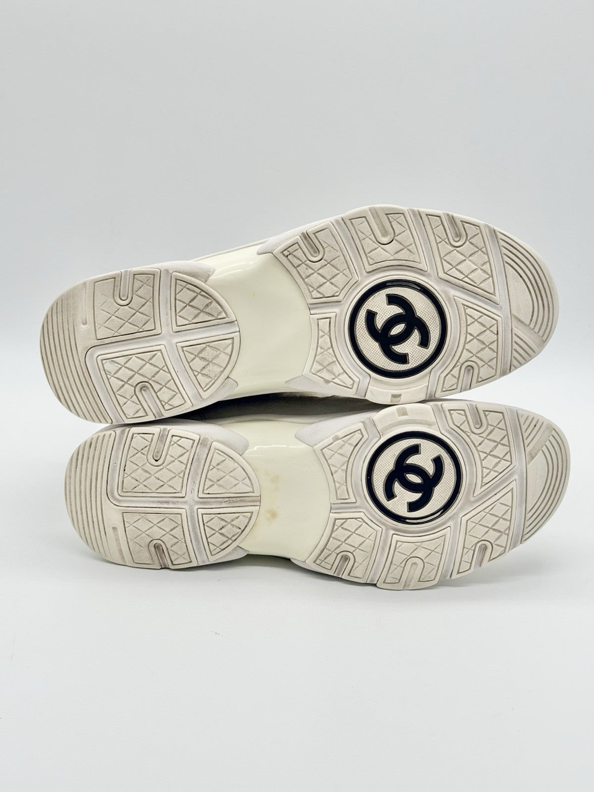 Size 7.5 - Chanel CC Logo Sneaker White