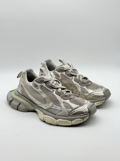 Size 10 - Balenciaga 3XL Sneaker Worn-Out - Light Beige