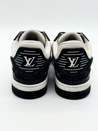 Size 10.5 - Louis Vuitton Trainer Low Black