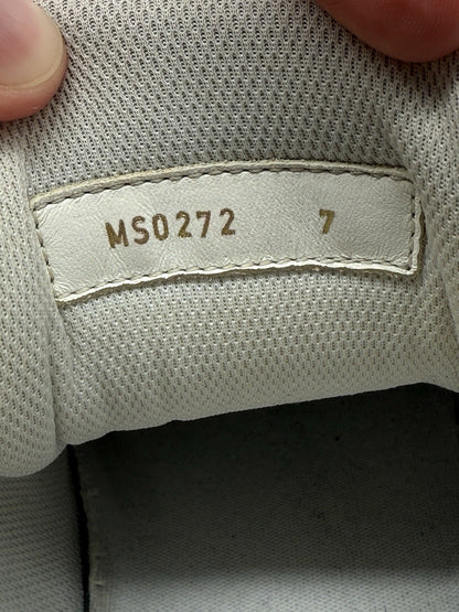 Size 8 - Louis Vuitton Trainer Low Black