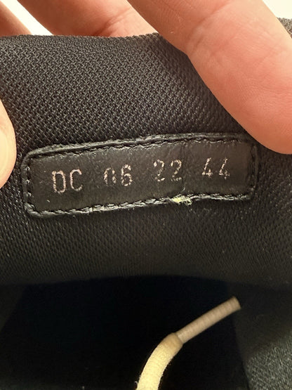 Size 11 - Dior B30 Reflective Black And White