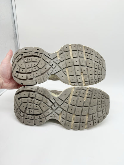 Size 10 - Balenciaga 3XL Sneaker Worn-Out - Light Beige