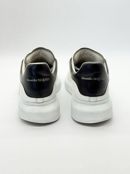 Alexander McQueen Oversized  White/Black