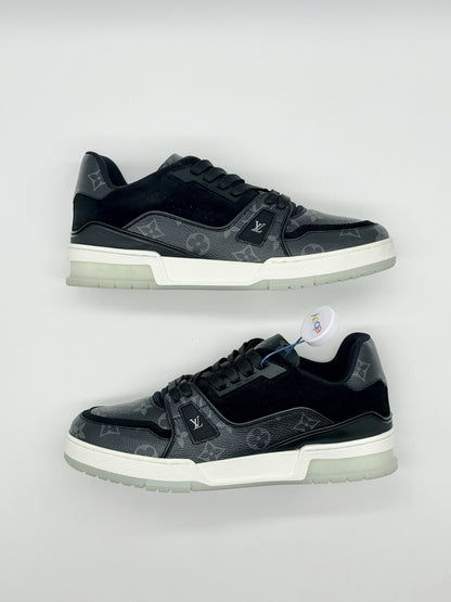 WORN ONCE Size 7 - Louis Vuitton Trainer Black Monogram
