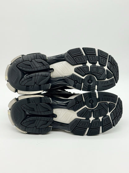 BRAND NEW - Size 10 Balenciaga Runner Black White