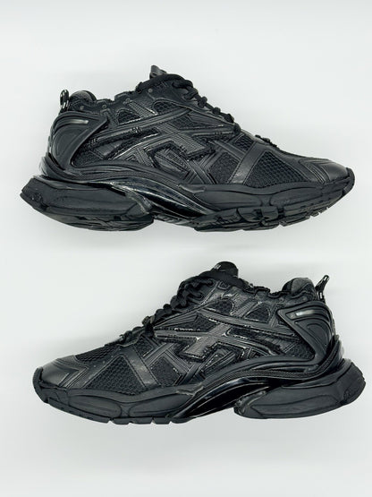 Size 10 - Balenciaga Runner Sneaker Black