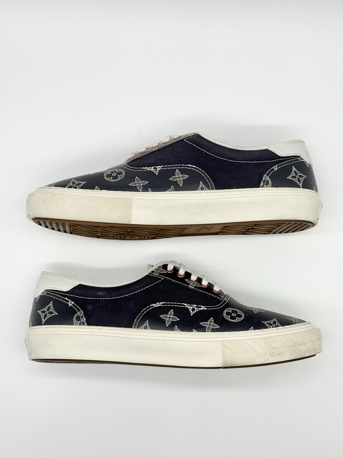 Size 9.5 - Louis Vuitton Monogram Trocadero Sneaker Low Blue White