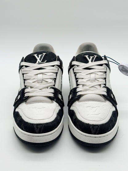 Size 8 - Louis Vuitton Trainer Low Black