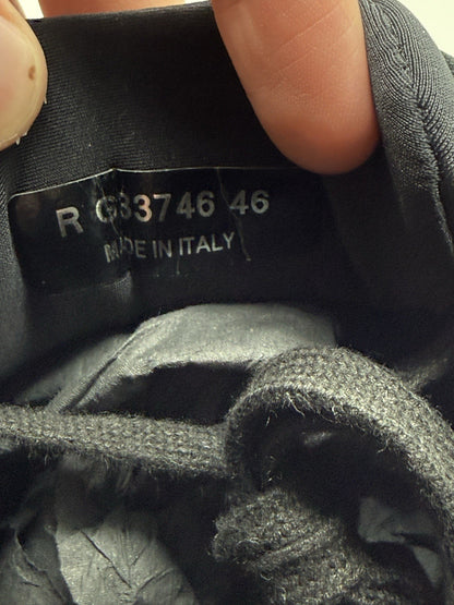 Size 13 - CHANEL CC Logo Low Black