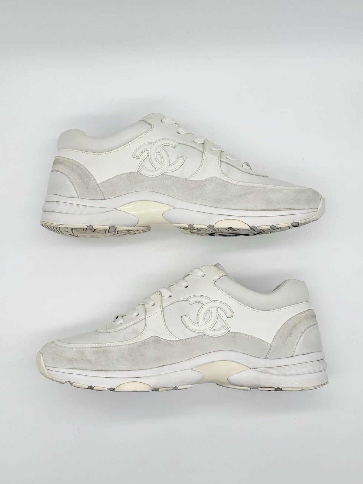 Size 9 - Chanel CC Logo Sneaker White