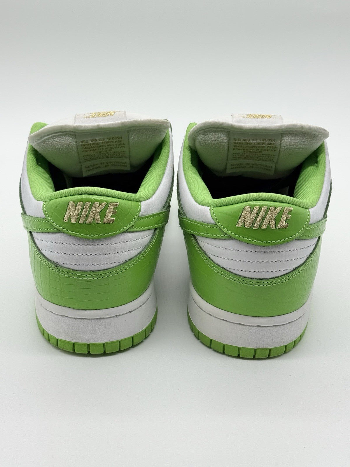 Size 11 - Supreme x Nike Dunk OG SB QS Low Mean Green