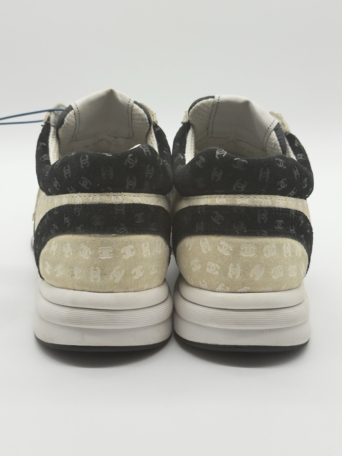 Size 10 - CHANEL CC Embossed Logo Black White