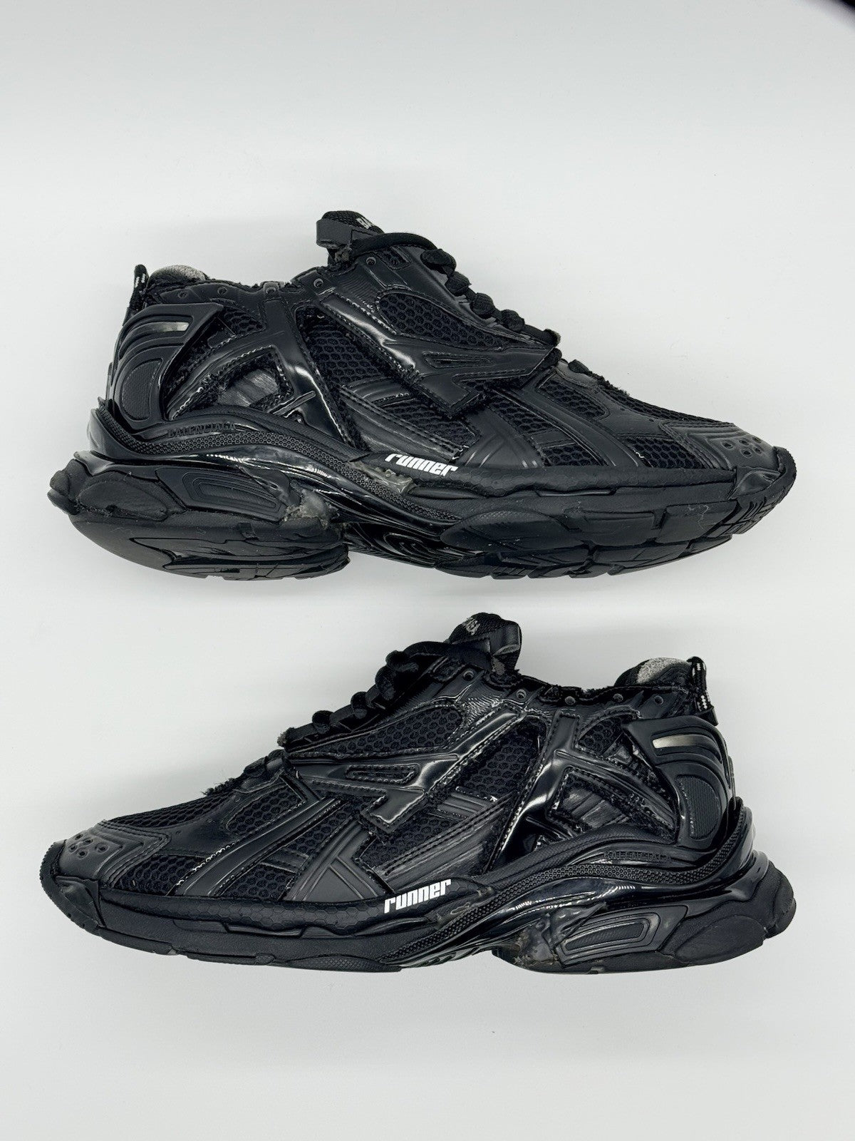 Size 8 - Balenciaga Runner Sneaker Black
