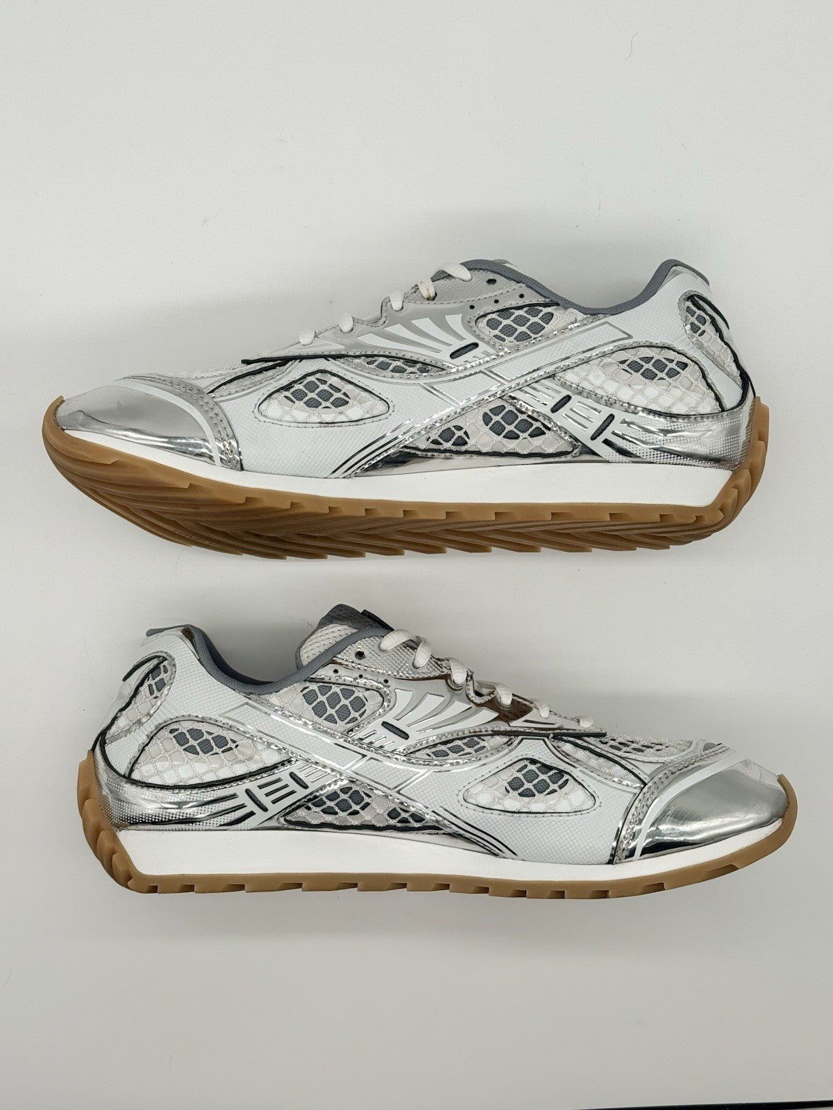 WORN ONCE Size 10 - Bottega Veneta Orbit Sneakers Silver/White