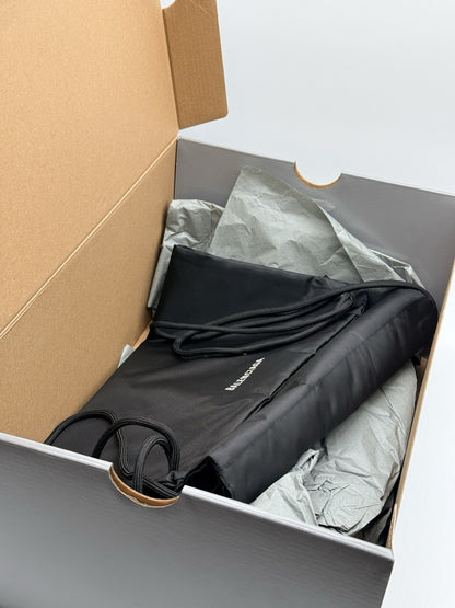 BRAND NEW Size 10 - Balenciaga Runner Sneaker Black