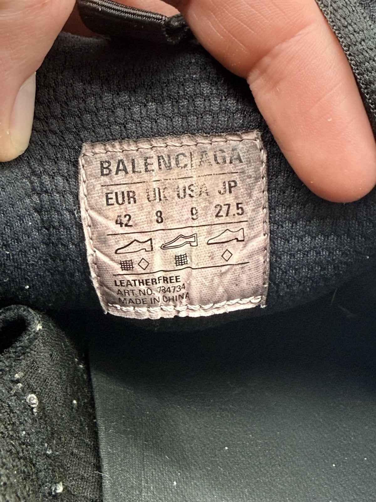 Size 9 - Balenciaga 3XL Sneaker Worn-Out - Black