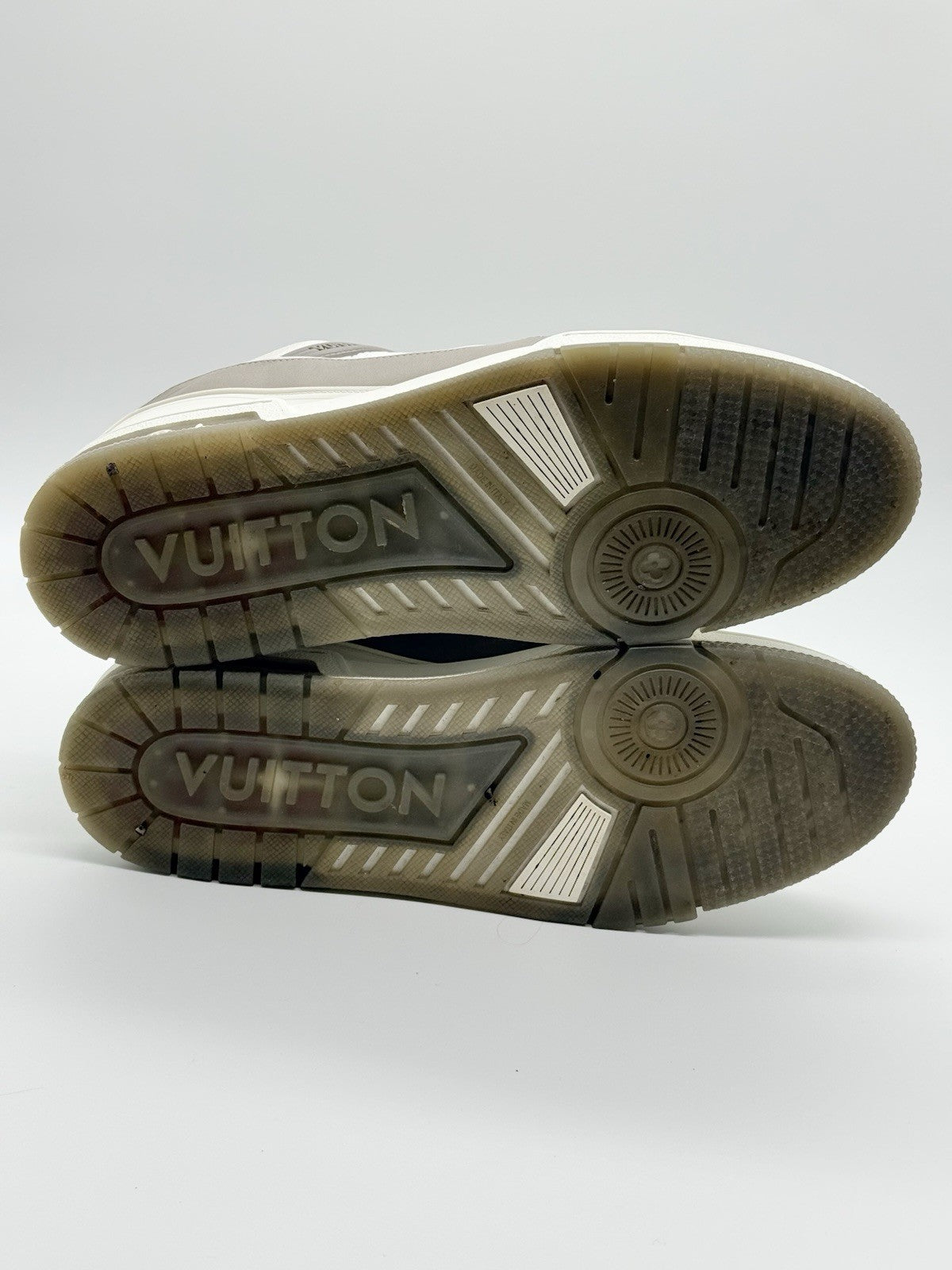 Size 11.5 - Louis Vuitton Trainer White Grey