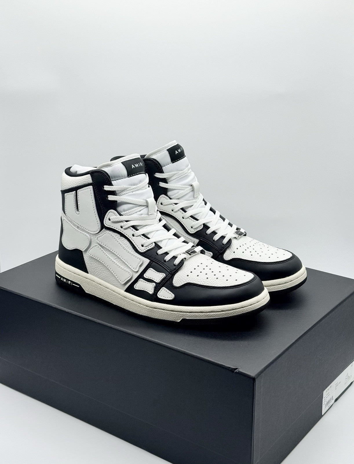 BRAND NEW Size 9 - Amiri skel top high Black And White ($650 Retail)