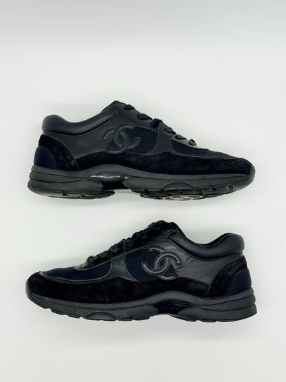 Size 10 - CHANEL CC Logo Low Black