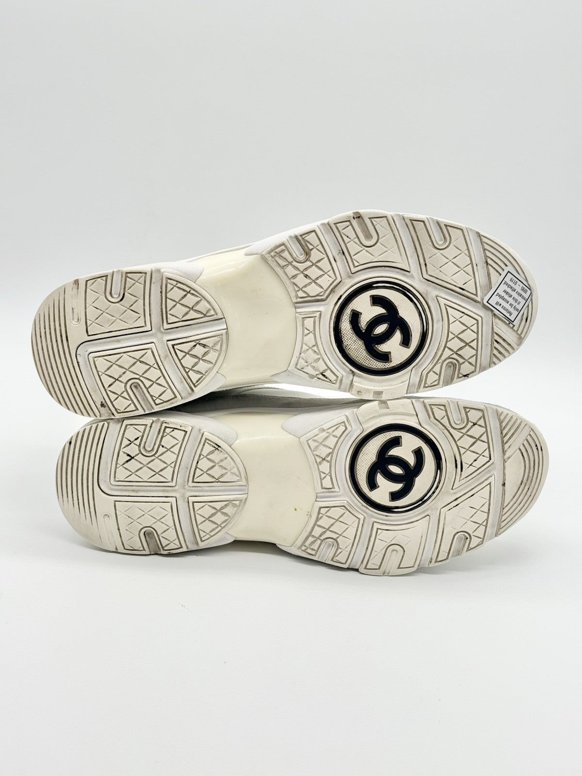 Size 9 - Chanel CC Logo Sneaker White