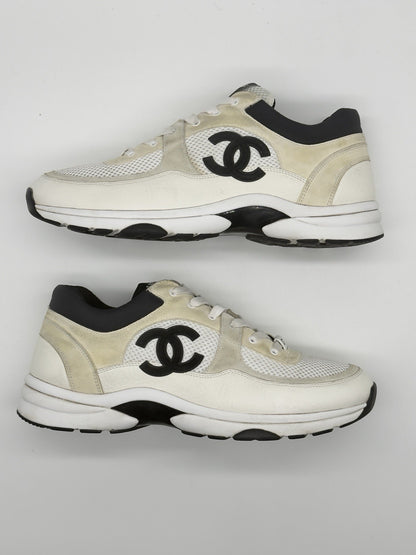 Size 12 - Chanel CC Logo Sneaker White Black